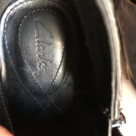 Clarks women’s booties - Picture 5 of 8